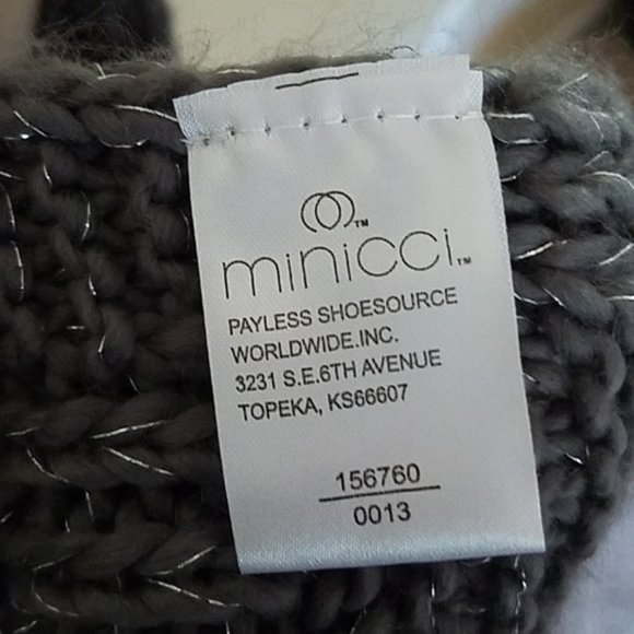 Cozy Chunky Knit Scarf - Picture 6 of 6